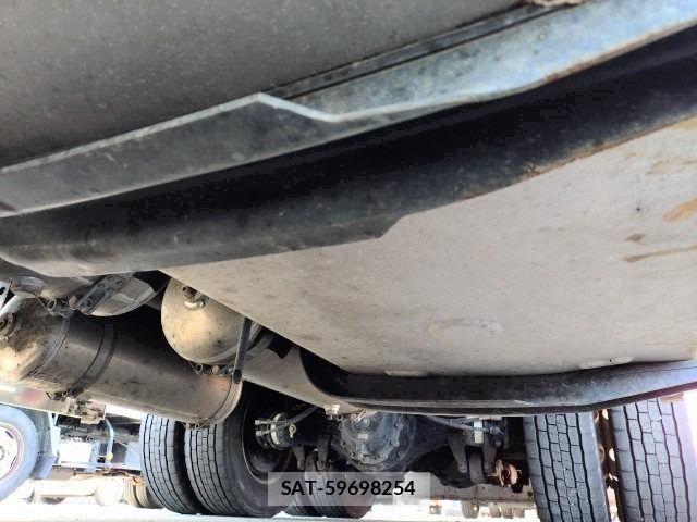 Mitsubishi GREAT 2021-05 8355690-23