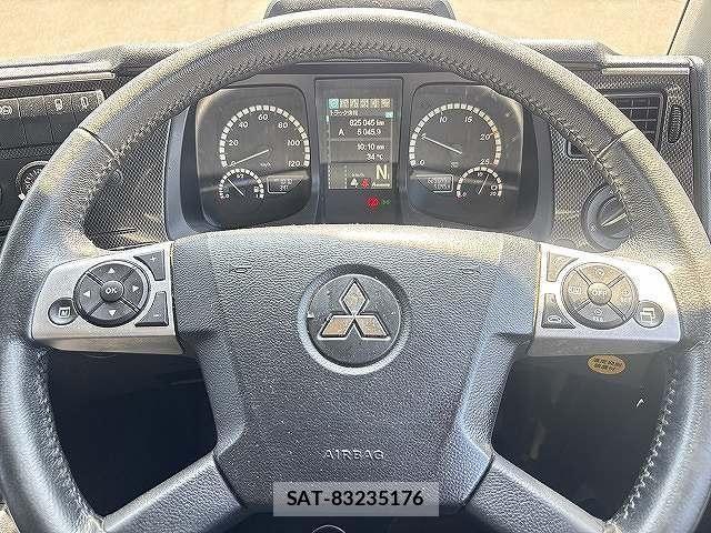 Mitsubishi GREAT 2017-10 8369087-10