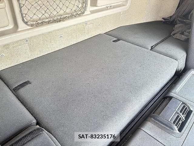 Mitsubishi GREAT 2017-10 8369087-12