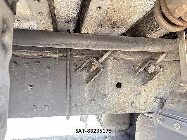 Mitsubishi GREAT 2017-10 8369087-17