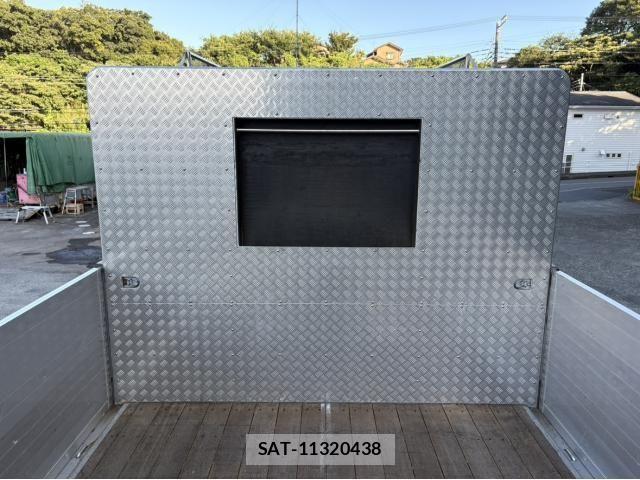 Mitsubishi GREAT 2021-06 8369086-11