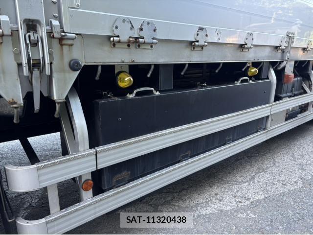 Mitsubishi GREAT 2021-06 8369086-23