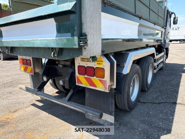 Mitsubishi GREAT 2016-01 8415221-28
