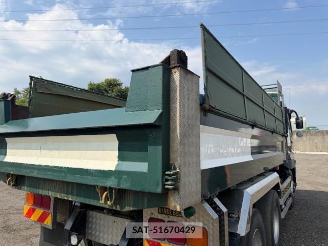 Mitsubishi GREAT 2016-01 8415222-29