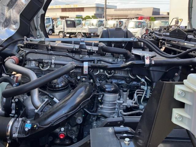 Mitsubishi GREAT 2026-04 8431827-18