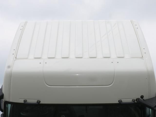 Mitsubishi GREAT 2026-05 8431828-9