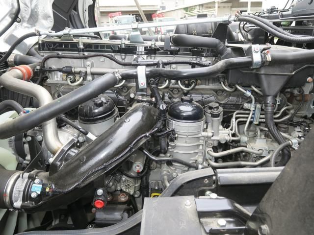Mitsubishi GREAT 2026-05 8431828-21