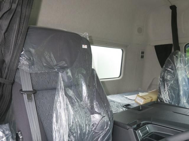 Mitsubishi GREAT 2026-05 8431828-24