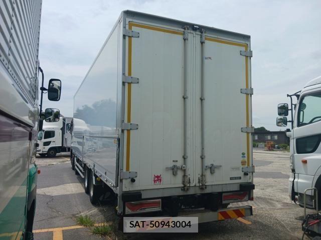 Mitsubishi GREAT 2017-01 8458550-12