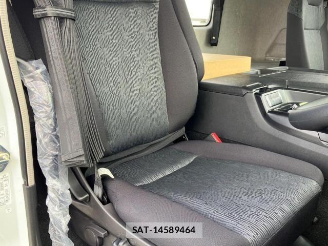 Mitsubishi GREAT 2025-02 8458547-17