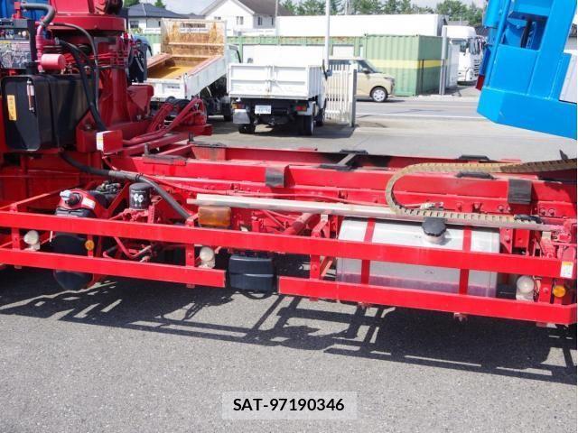 Mitsubishi GREAT 2019-07 8486128-16