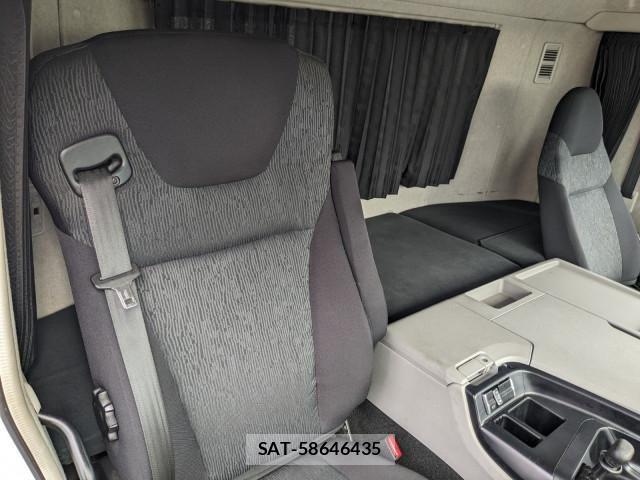 Mitsubishi GREAT 2024-09 8527572-12