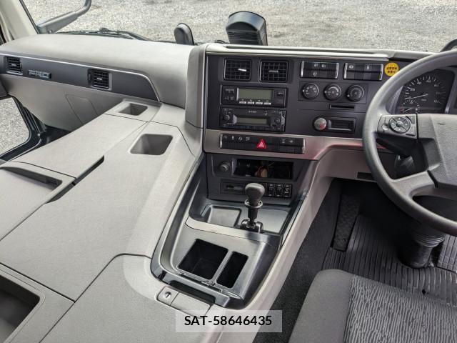 Mitsubishi GREAT 2024-09 8527572-13