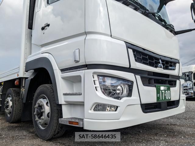 Mitsubishi GREAT 2024-09 8527572-17