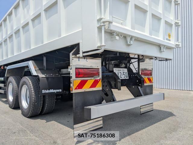 Mitsubishi GREAT 2026-04 8527583-4