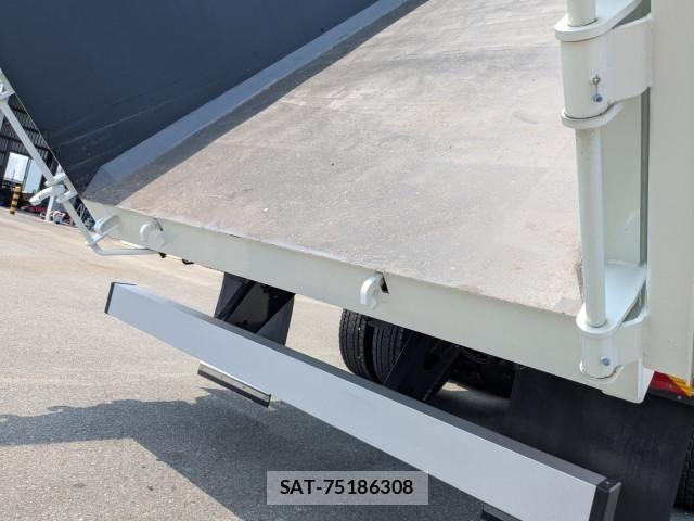 Mitsubishi GREAT 2026-04 8527583-8