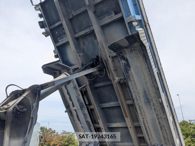 Mitsubishi GREAT 2019-12 8527594-17
