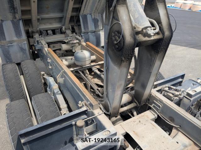 Mitsubishi GREAT 2019-12 8527594-24