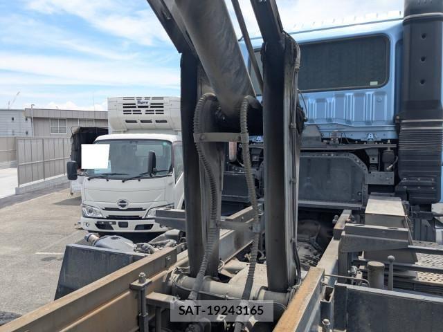 Mitsubishi GREAT 2019-12 8527594-25
