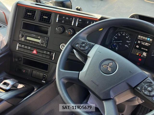 Mitsubishi GREAT 2026-04 8527580-23