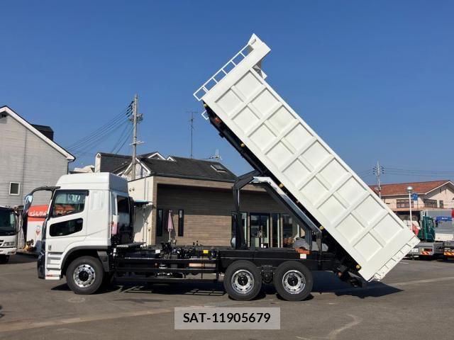 Mitsubishi GREAT 2026-04 8527580-4