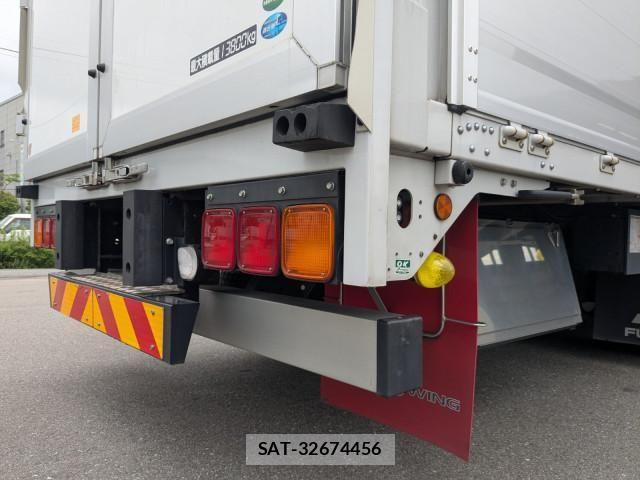 Mitsubishi GREAT 2024-06 8527592-6