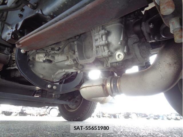 Mitsubishi GREAT 2023-12 8527590-12