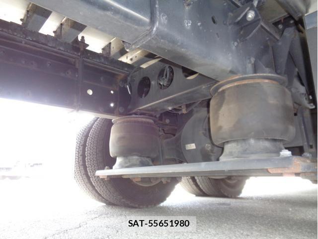 Mitsubishi GREAT 2023-12 8527590-13