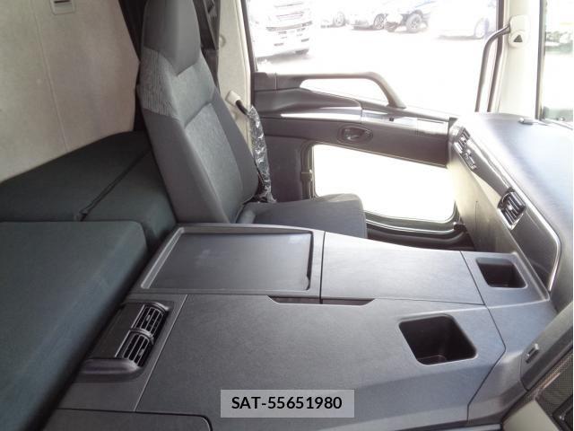 Mitsubishi GREAT 2023-12 8527590-25