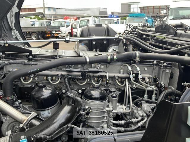 Mitsubishi GREAT 2026-05 8527584-16