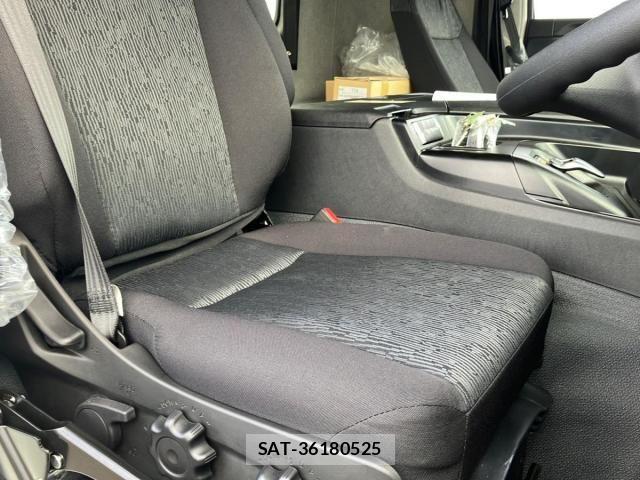 Mitsubishi GREAT 2026-05 8527584-18