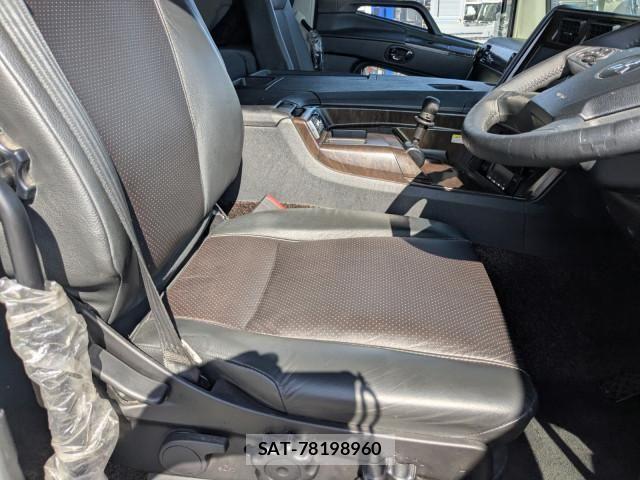 Mitsubishi GREAT 2021-09 8527596-24