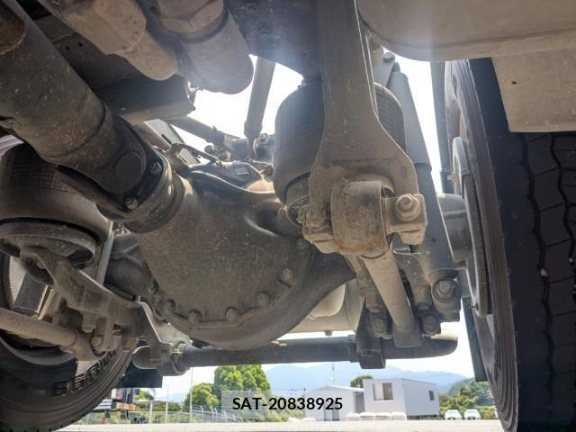 Mitsubishi GREAT 2021-06 8527593-15