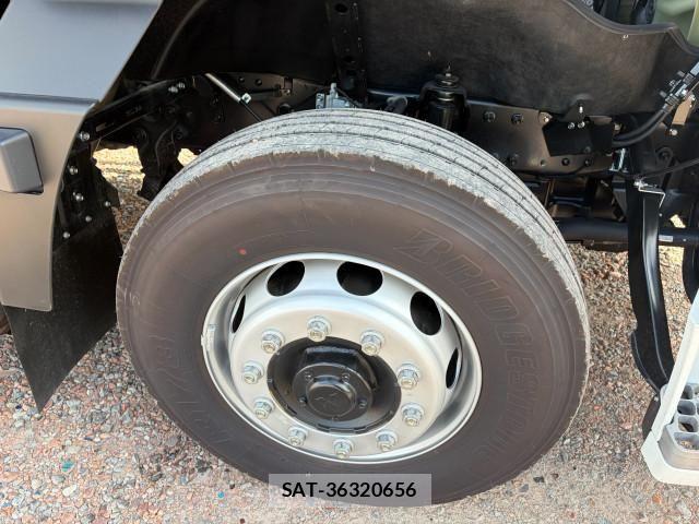 Mitsubishi GREAT 2026-05 8528566-11