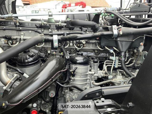 Mitsubishi GREAT 2026-05 8527577-12