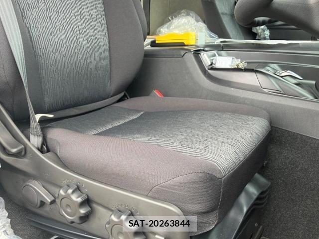 Mitsubishi GREAT 2026-05 8527577-14
