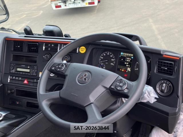 Mitsubishi GREAT 2026-05 8527577-16