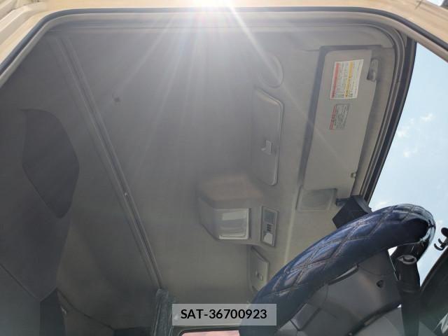 Mitsubishi GREAT 2014-11 8527601-26