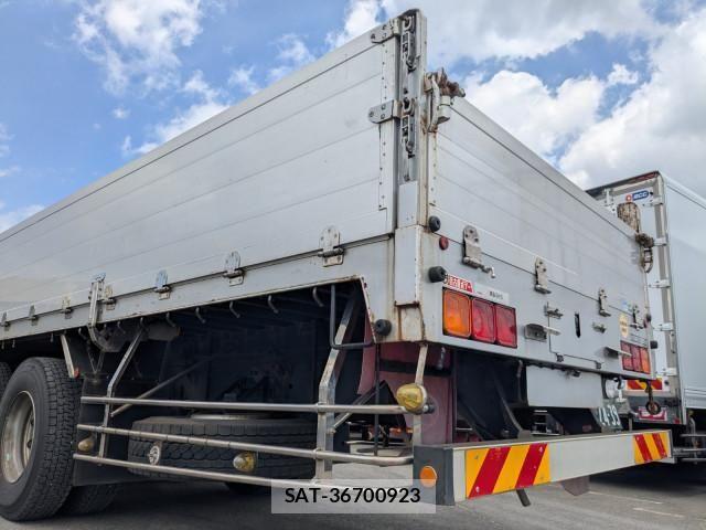 Mitsubishi GREAT 2014-11 8527601-5