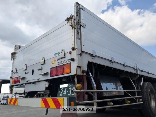 Mitsubishi GREAT 2014-11 8527601-6