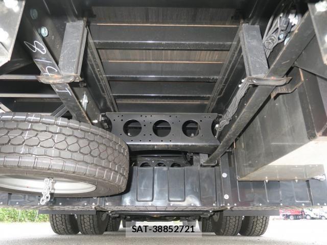 Mitsubishi GREAT 2025-06 8527585-19