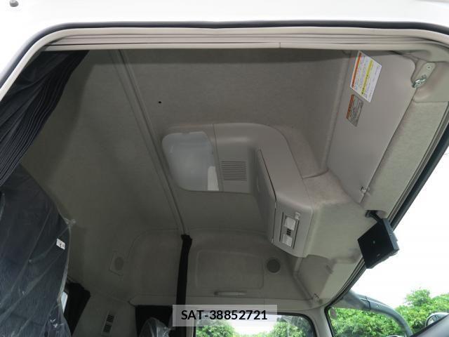 Mitsubishi GREAT 2025-06 8527585-24