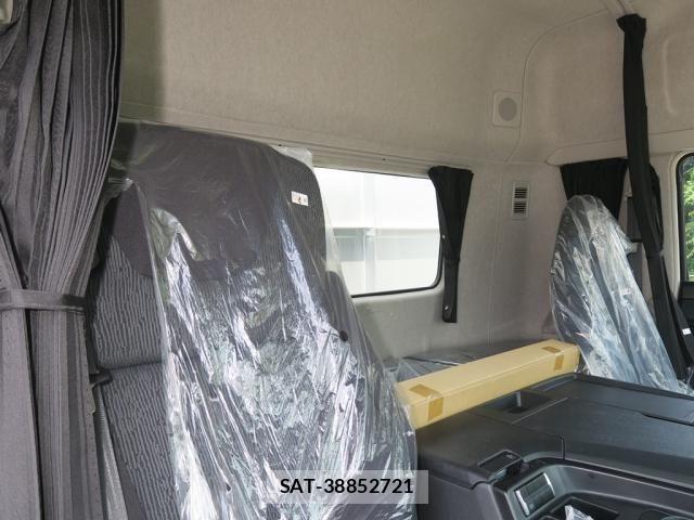 Mitsubishi GREAT 2025-06 8527585-25