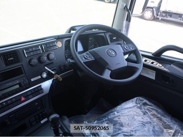 Mitsubishi GREAT 2024-12 8527587-13