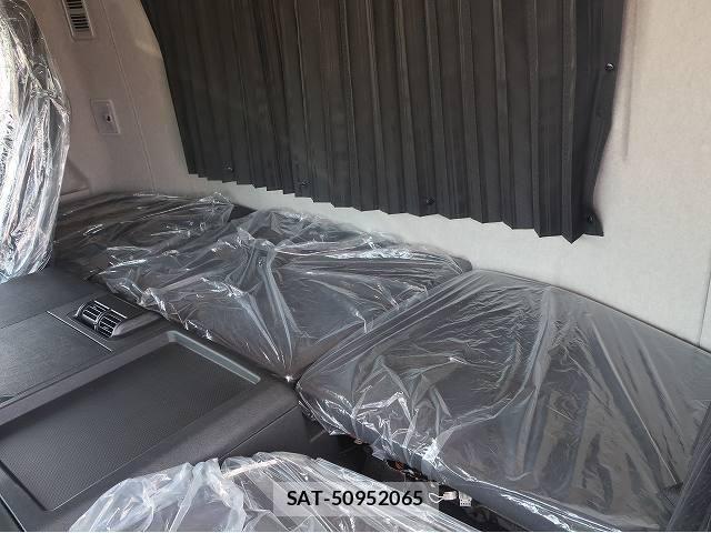 Mitsubishi GREAT 2024-12 8527587-22