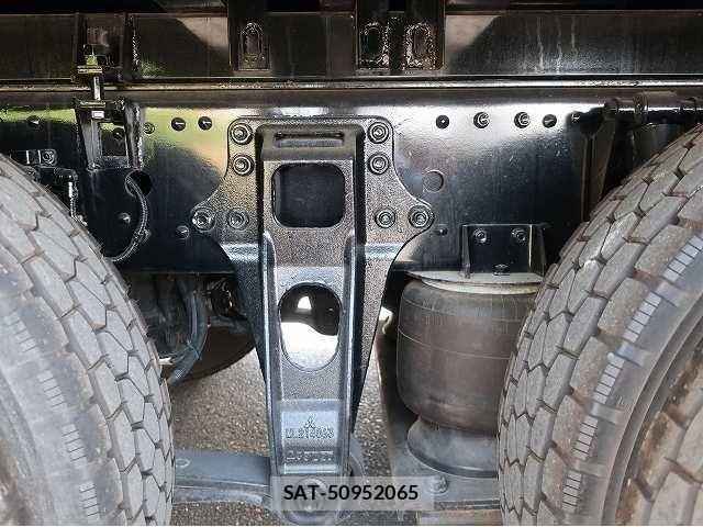 Mitsubishi GREAT 2024-12 8527587-8