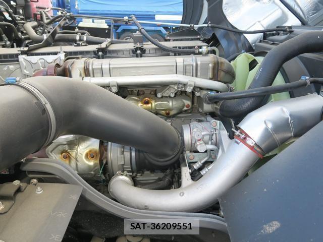 Mitsubishi GREAT 2026-05 8527588-17