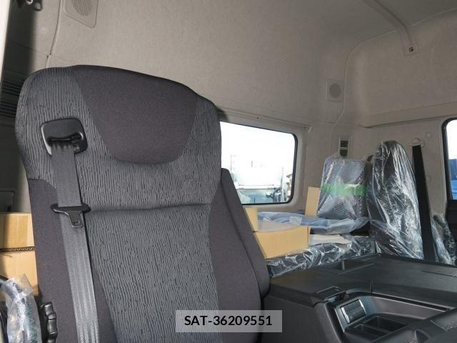Mitsubishi GREAT 2026-05 8527588-19