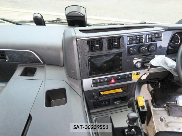 Mitsubishi GREAT 2026-05 8527588-21