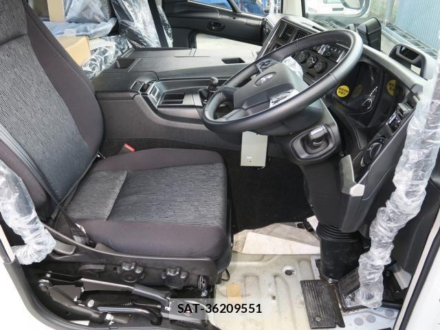 Mitsubishi GREAT 2026-05 8527588-22